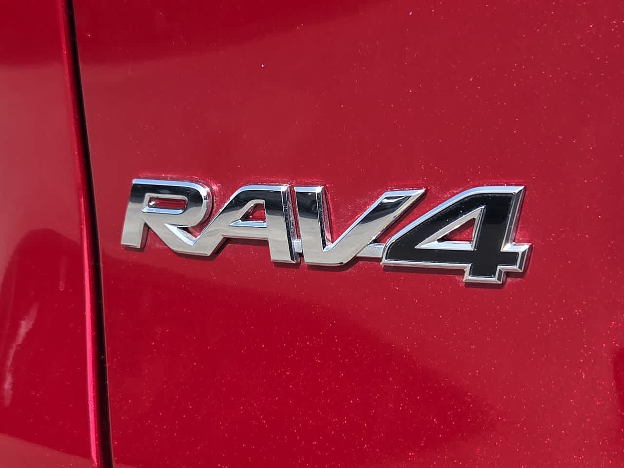 Thumbnail: 2025 Toyota RAV4 - 11