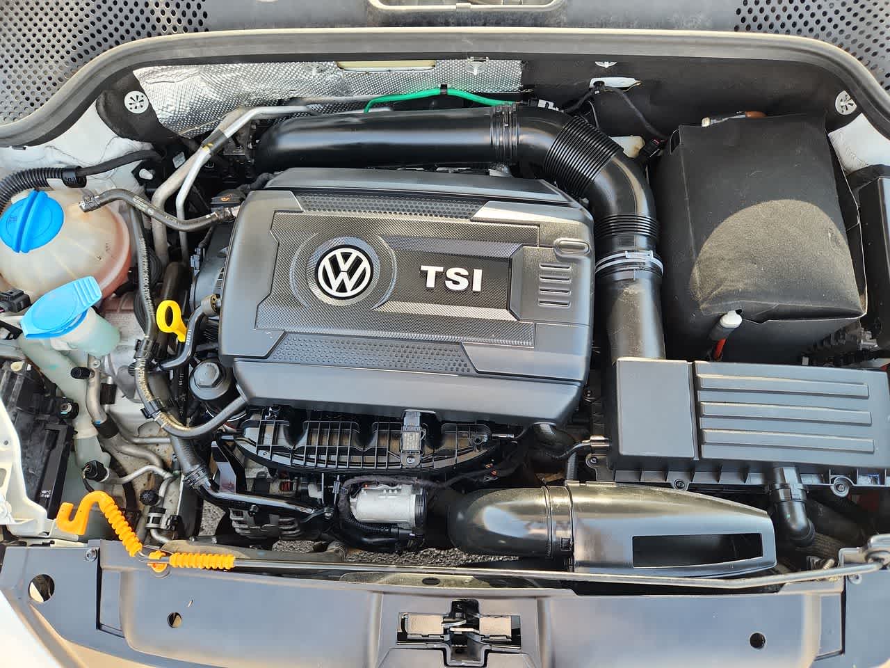 Thumbnail: 2013 Volkswagen Beetle - 13