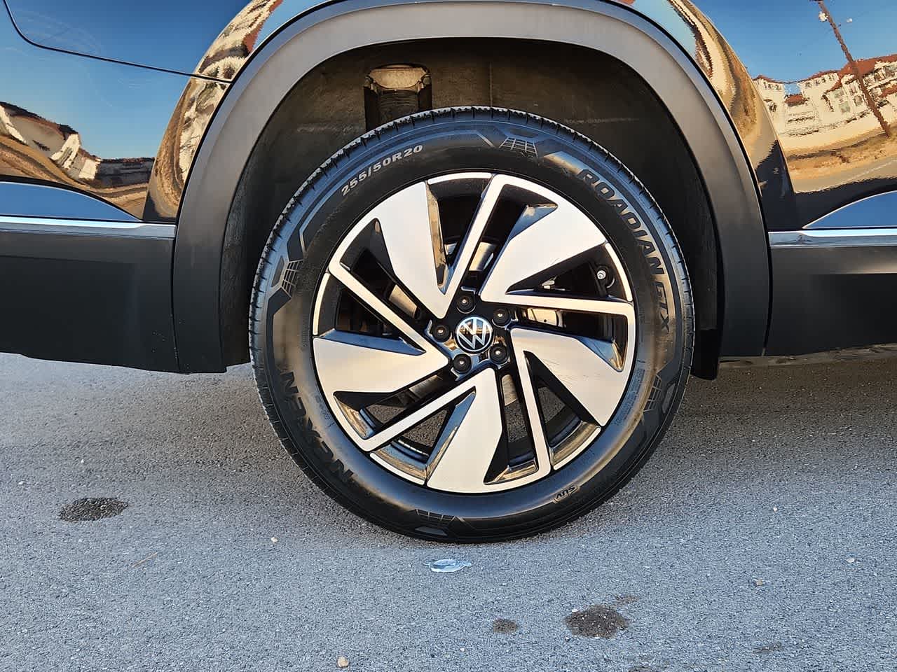 Thumbnail: 2024 Volkswagen Atlas - 12