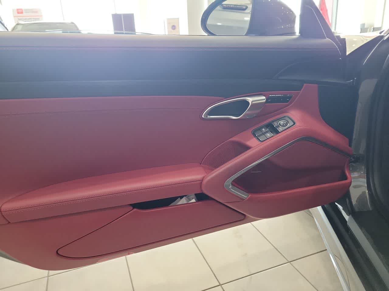 2019 Porsche 718 Cayman GTS 14