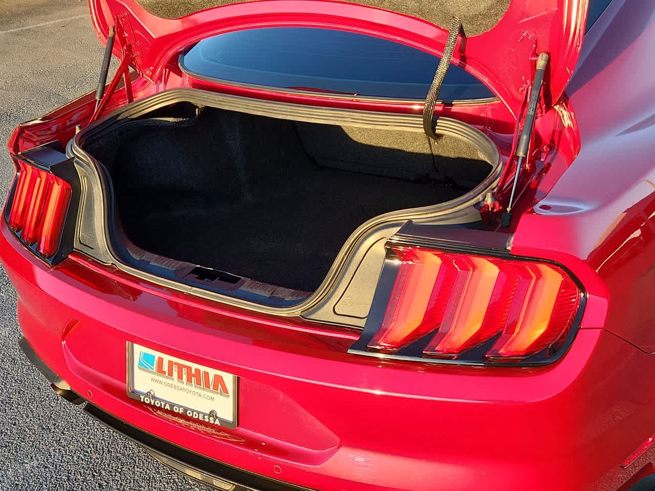 Thumbnail: 2022 Ford Mustang - 23