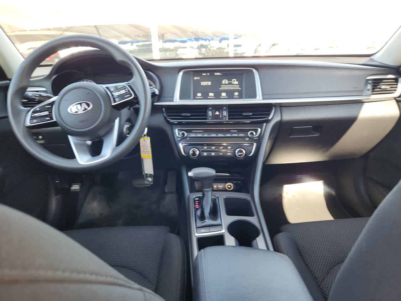 Thumbnail: 2020 Kia Optima - 18