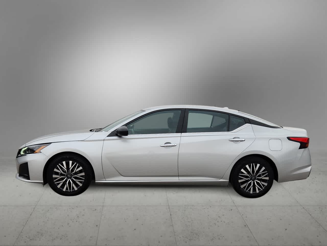 Thumbnail: 2024 Nissan Altima - 5