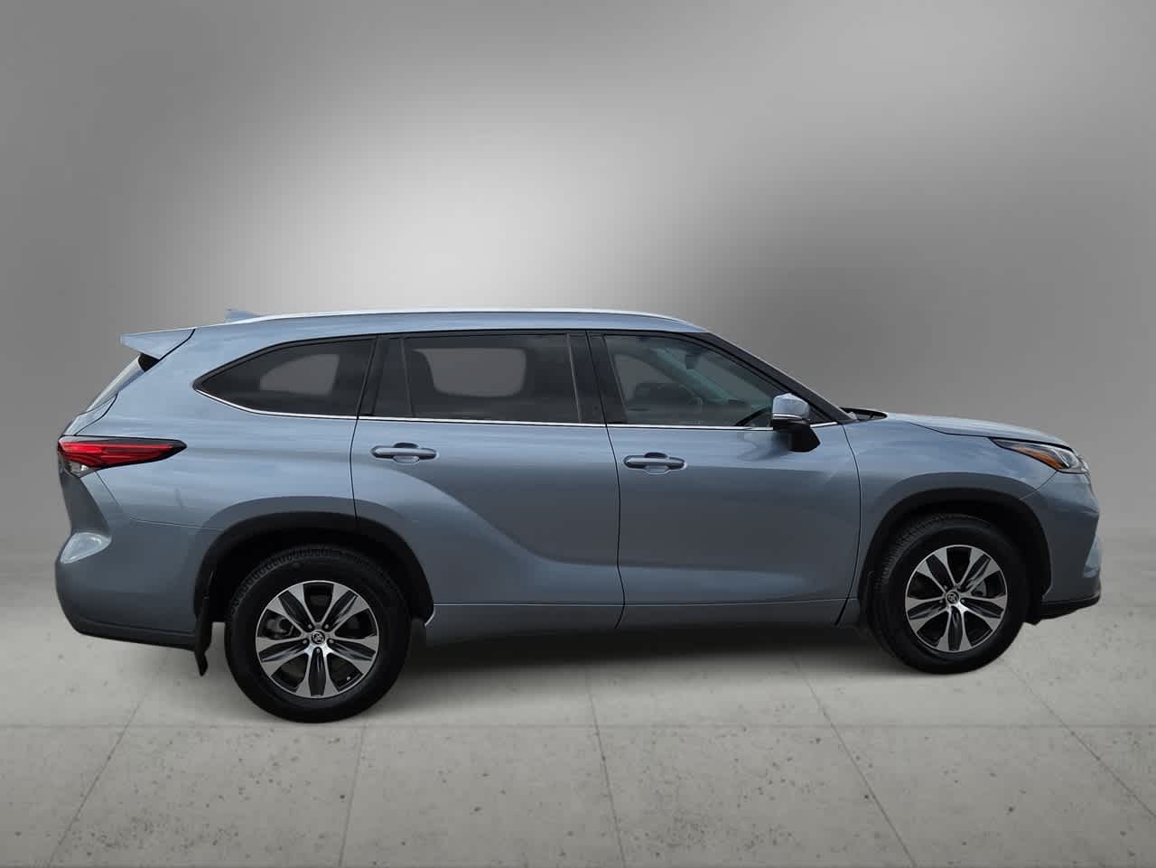 Thumbnail: 2021 Toyota Highlander - 9