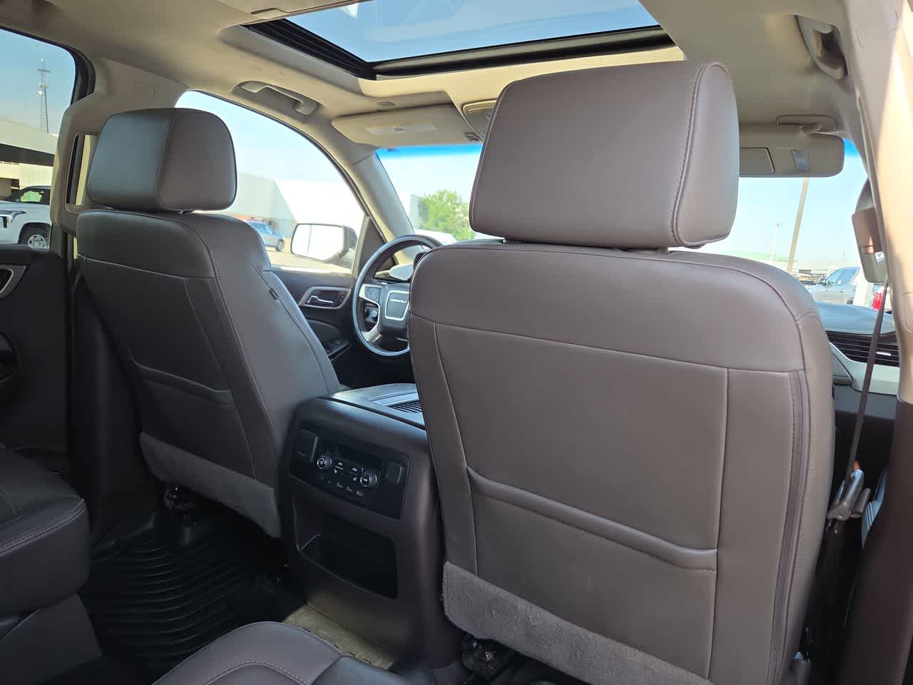 Thumbnail: 2019 GMC Yukon - 16