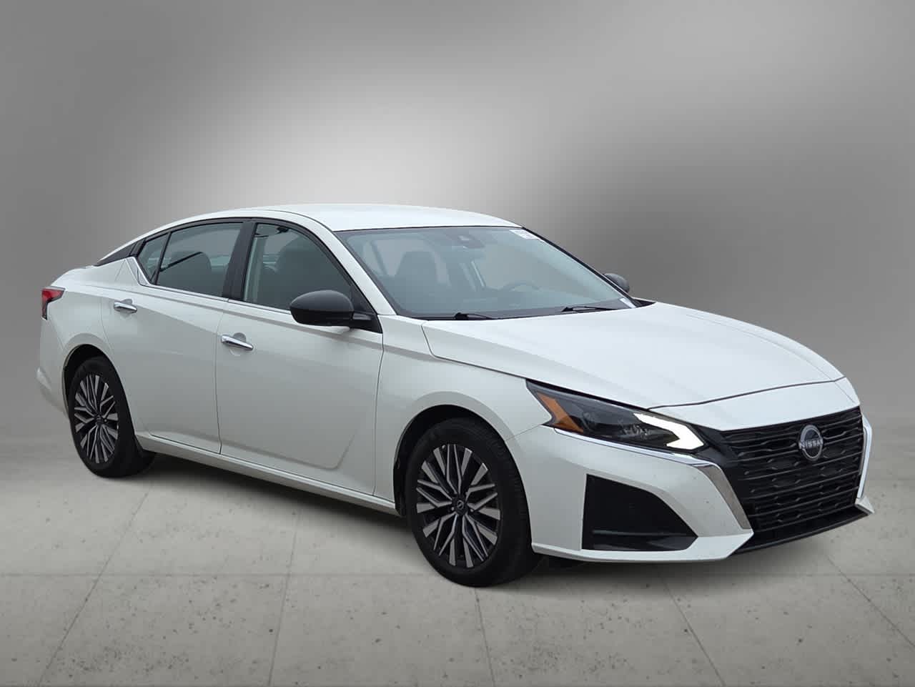 Thumbnail: 2025 Nissan Altima - 2