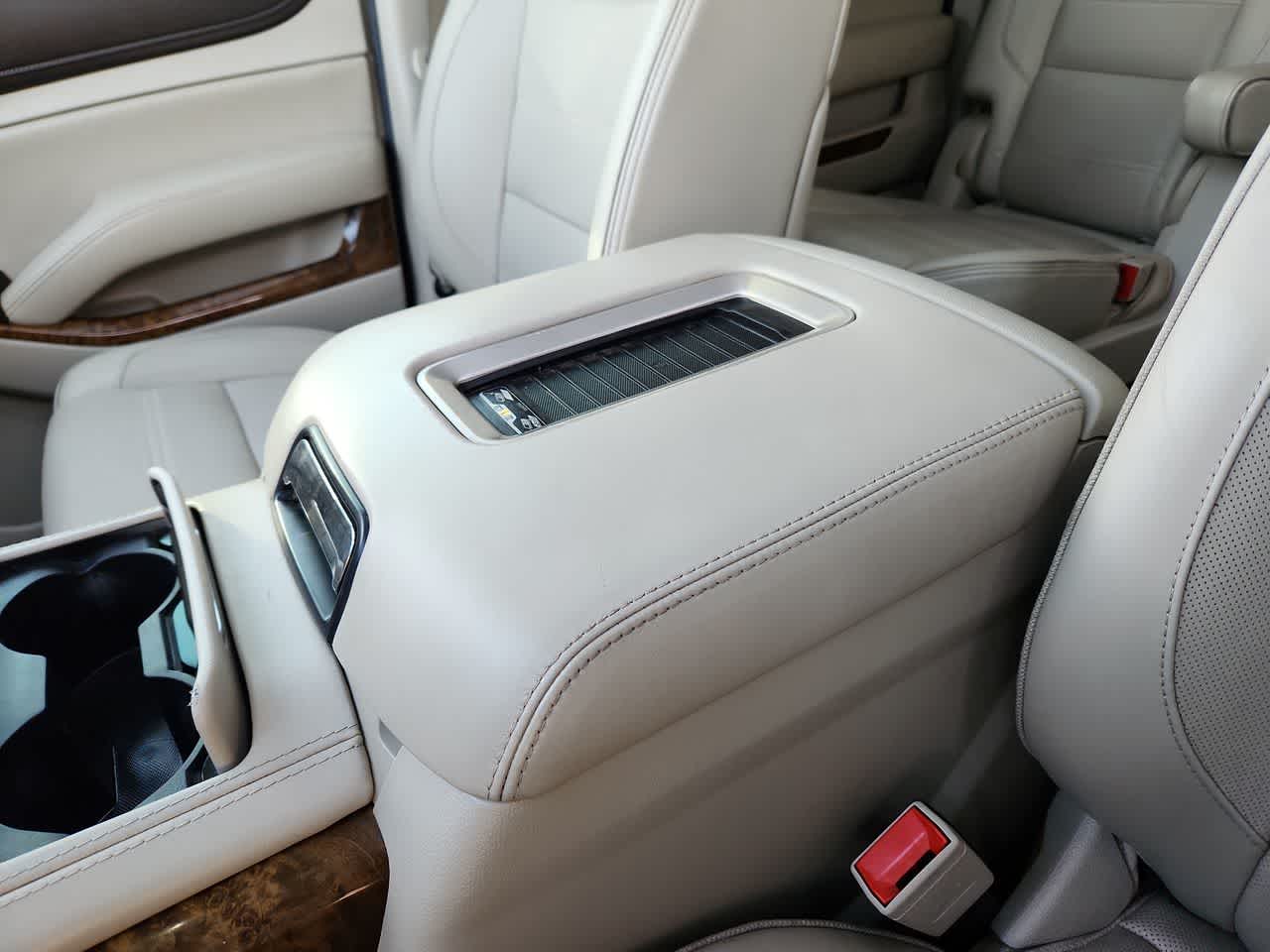 2015 GMC Yukon XL Denali 24