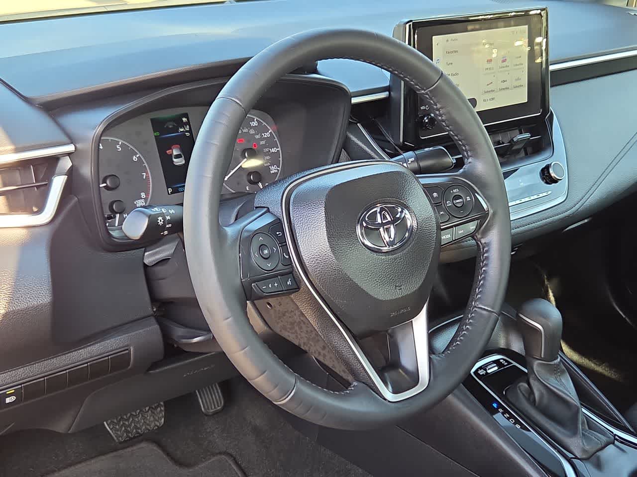 Thumbnail: 2025 Toyota Corolla - 10