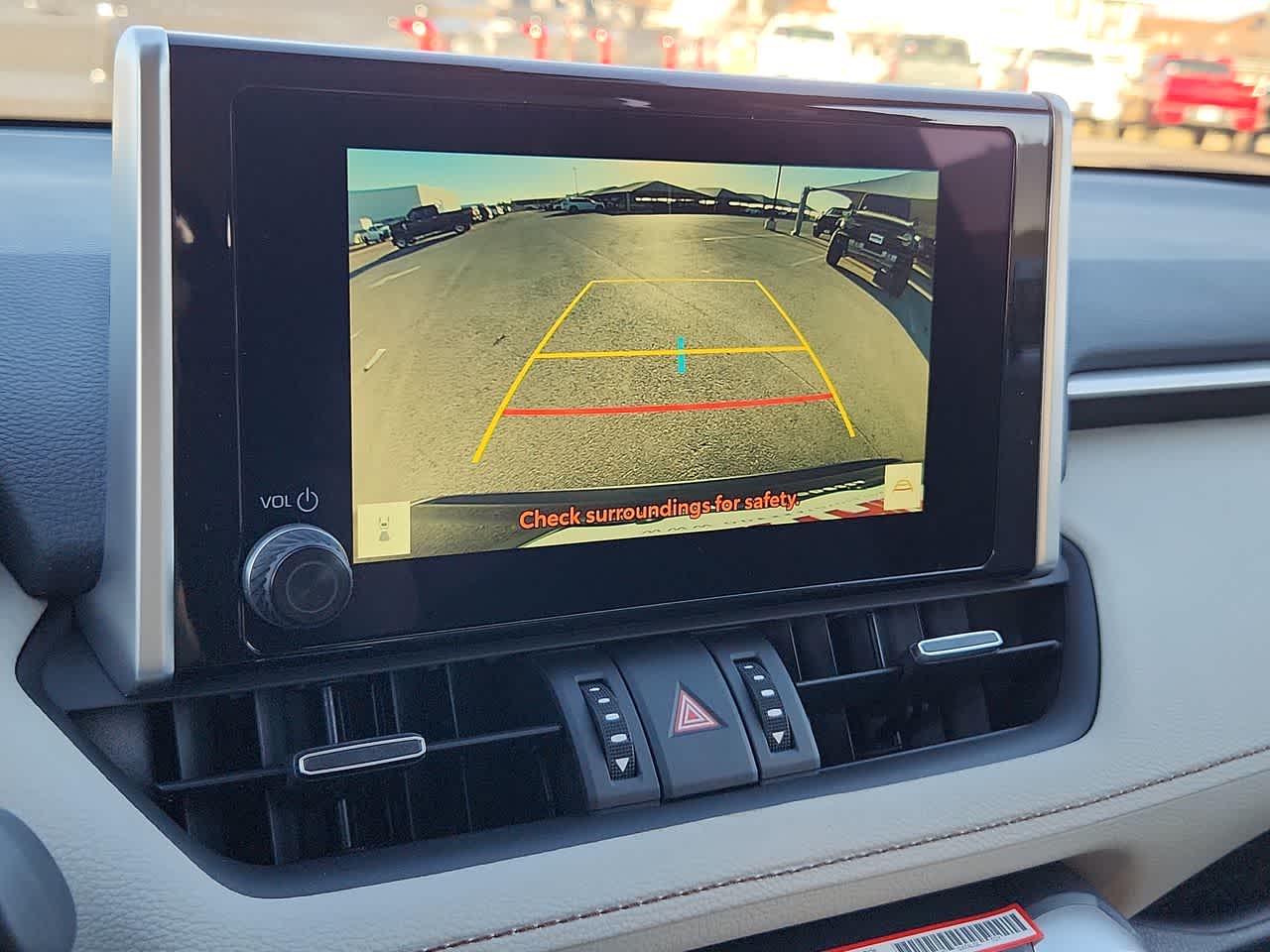 Thumbnail: 2025 Toyota RAV4 - 25