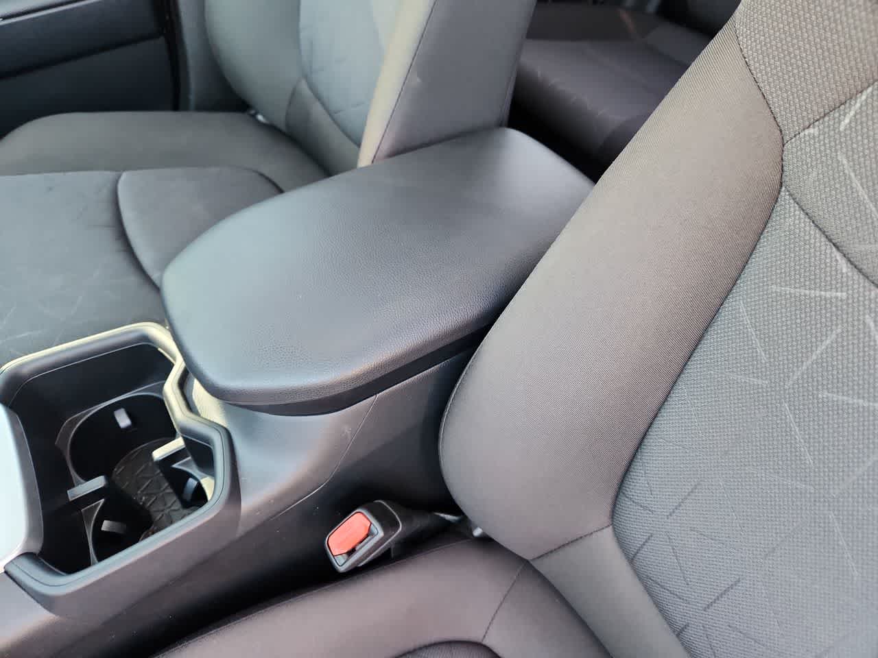 Thumbnail: 2024 Toyota RAV4 - 20