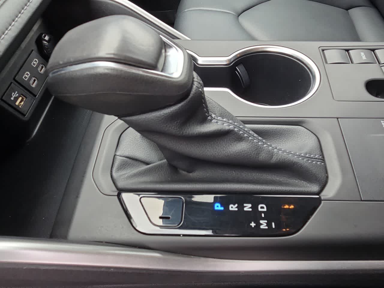 Thumbnail: 2023 Toyota Highlander - 21