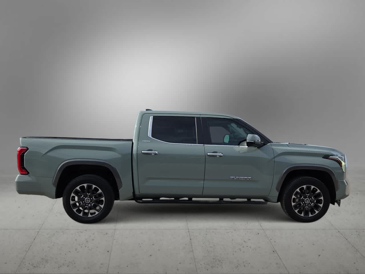 Thumbnail: 2024 Toyota Tundra - 9