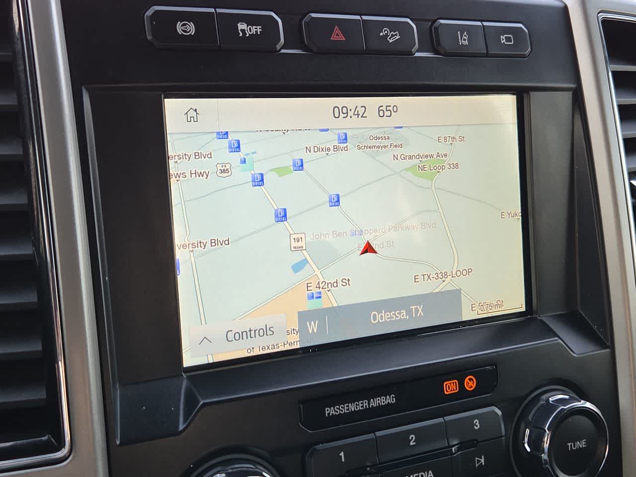 Thumbnail: 2020 Ford Econoline - 24