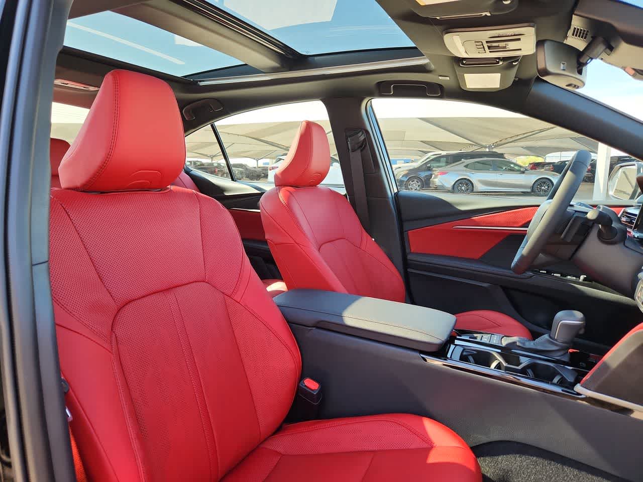 Thumbnail: 2025 Toyota Camry - 18