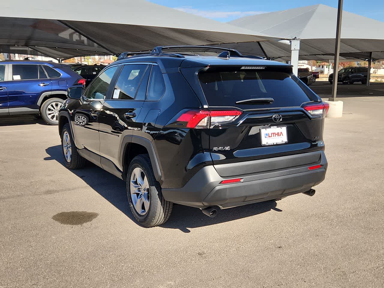 Thumbnail: 2025 Toyota RAV4 - 6