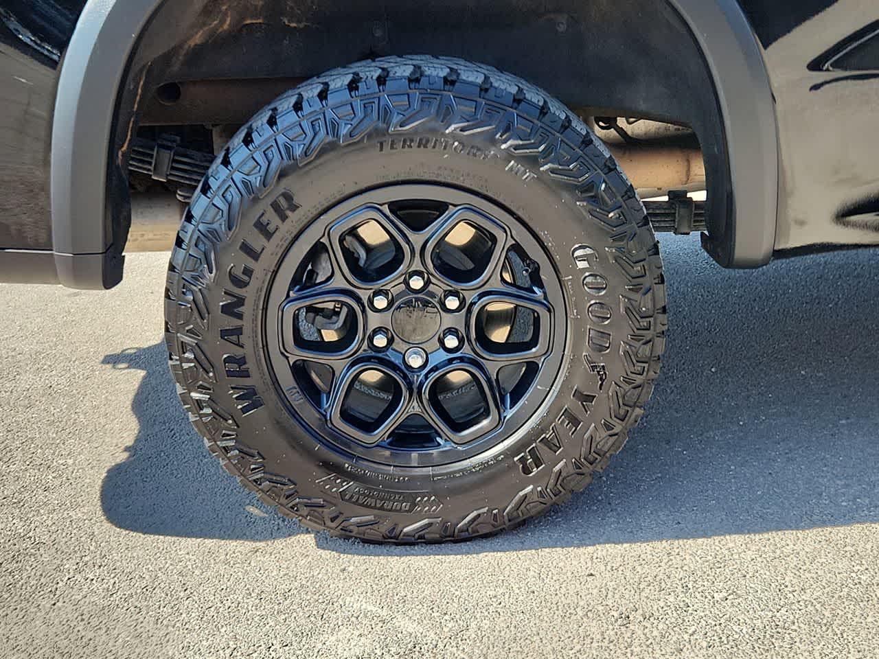 2023 Chevrolet Silverado 1500 ZR2 12