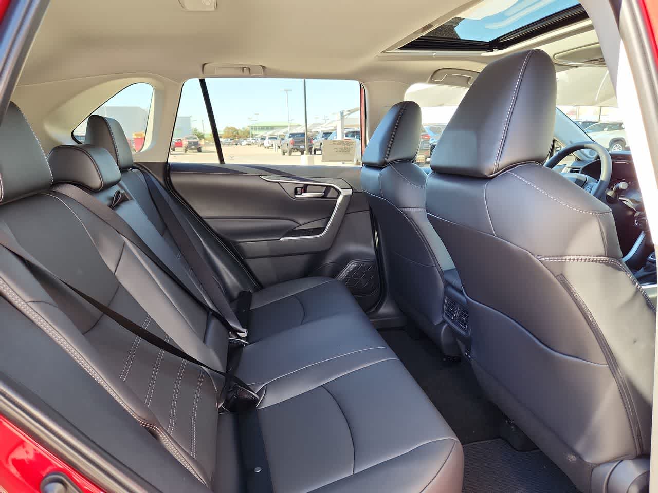 Thumbnail: 2025 Toyota RAV4 - 17