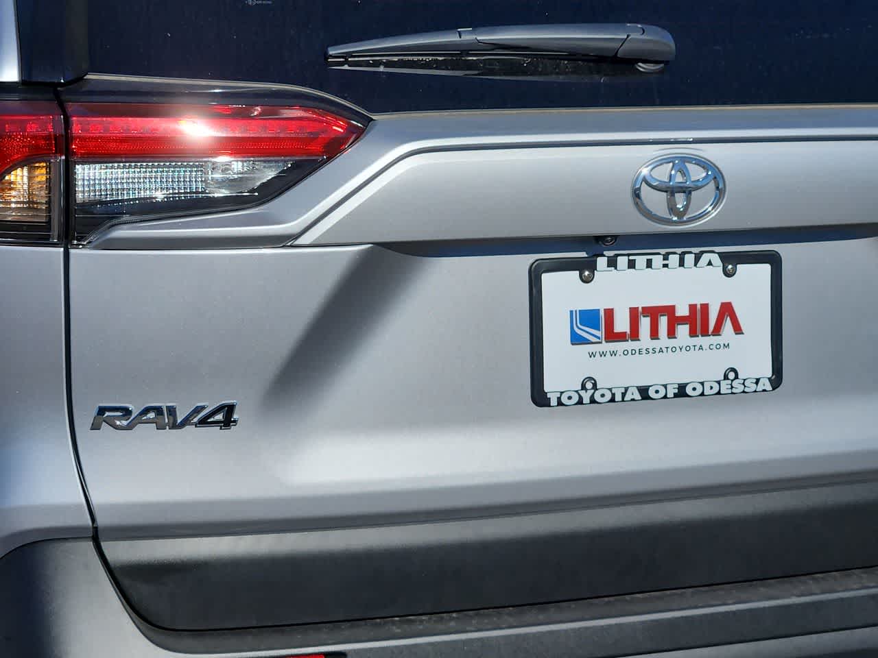 Thumbnail: 2025 Toyota RAV4 - 11