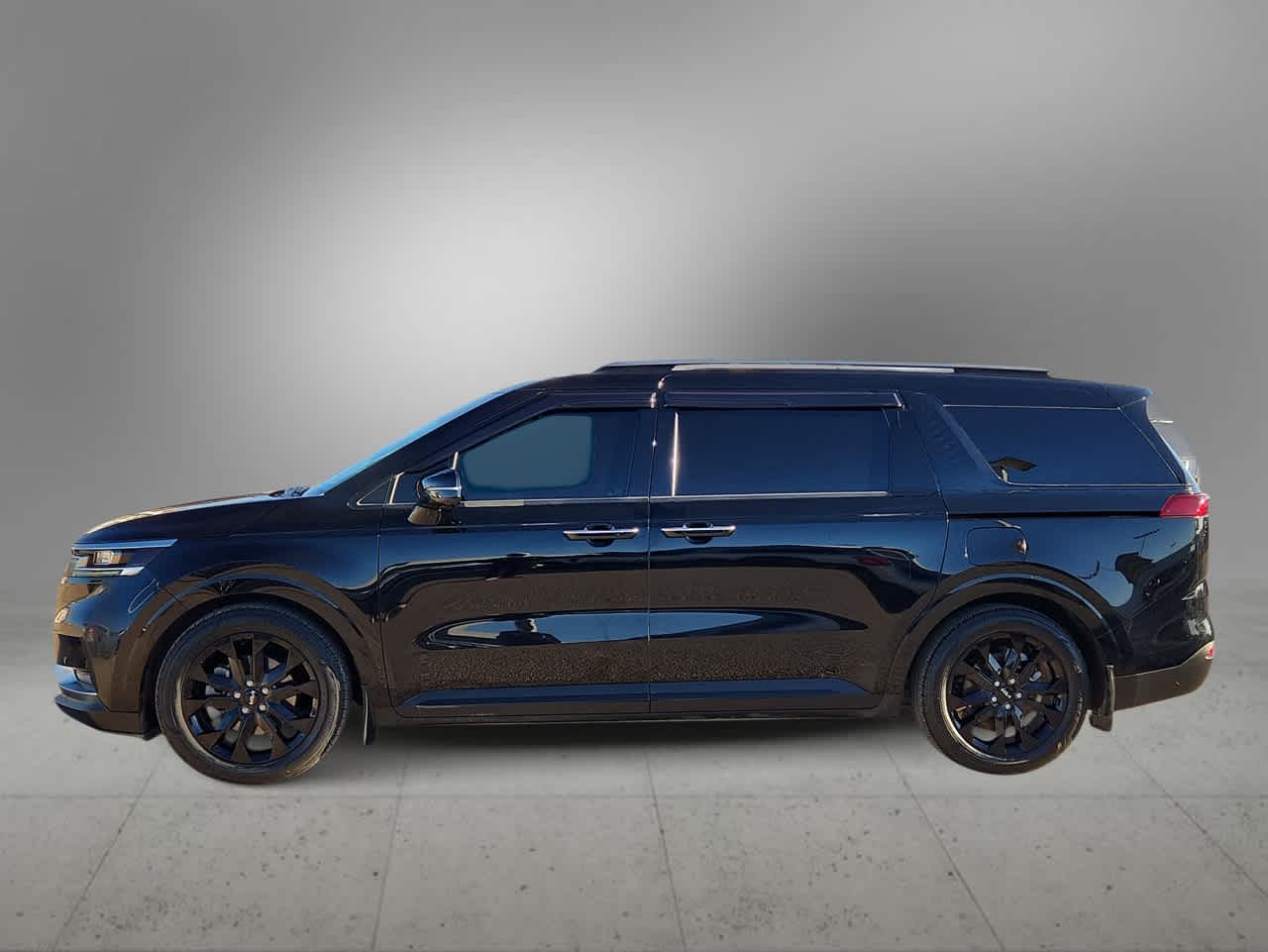 Thumbnail: 2022 Kia Carnival - 5