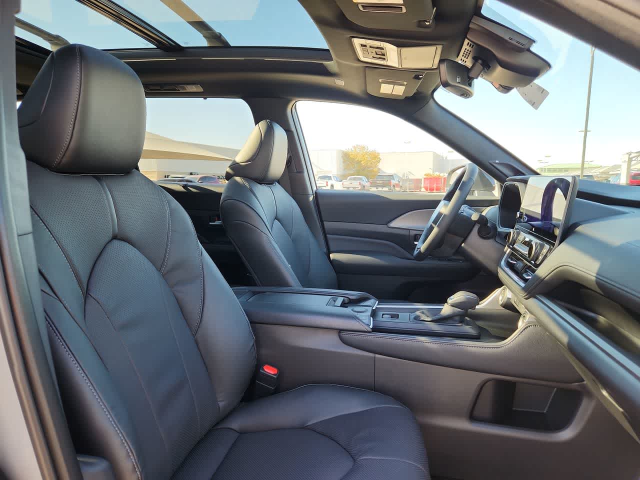 Thumbnail: 2026 Toyota Grand Highlander - 18