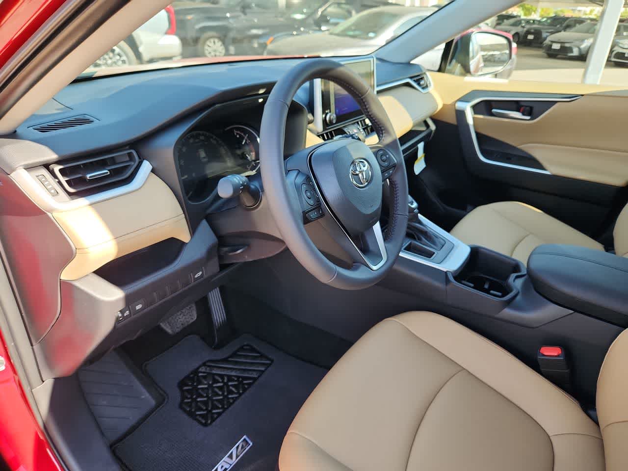 Thumbnail: 2025 Toyota RAV4 - 10