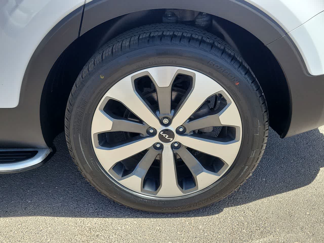 2022 Kia Telluride S 16