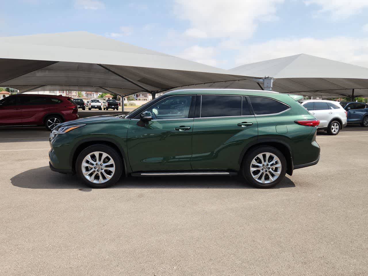 2023 Toyota Highlander Limited 11