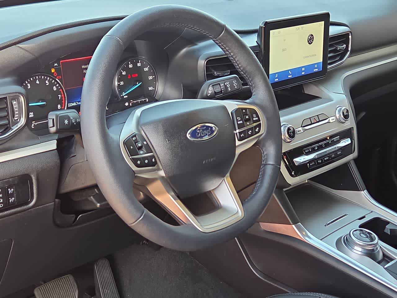 Thumbnail: 2024 Ford Explorer - 10
