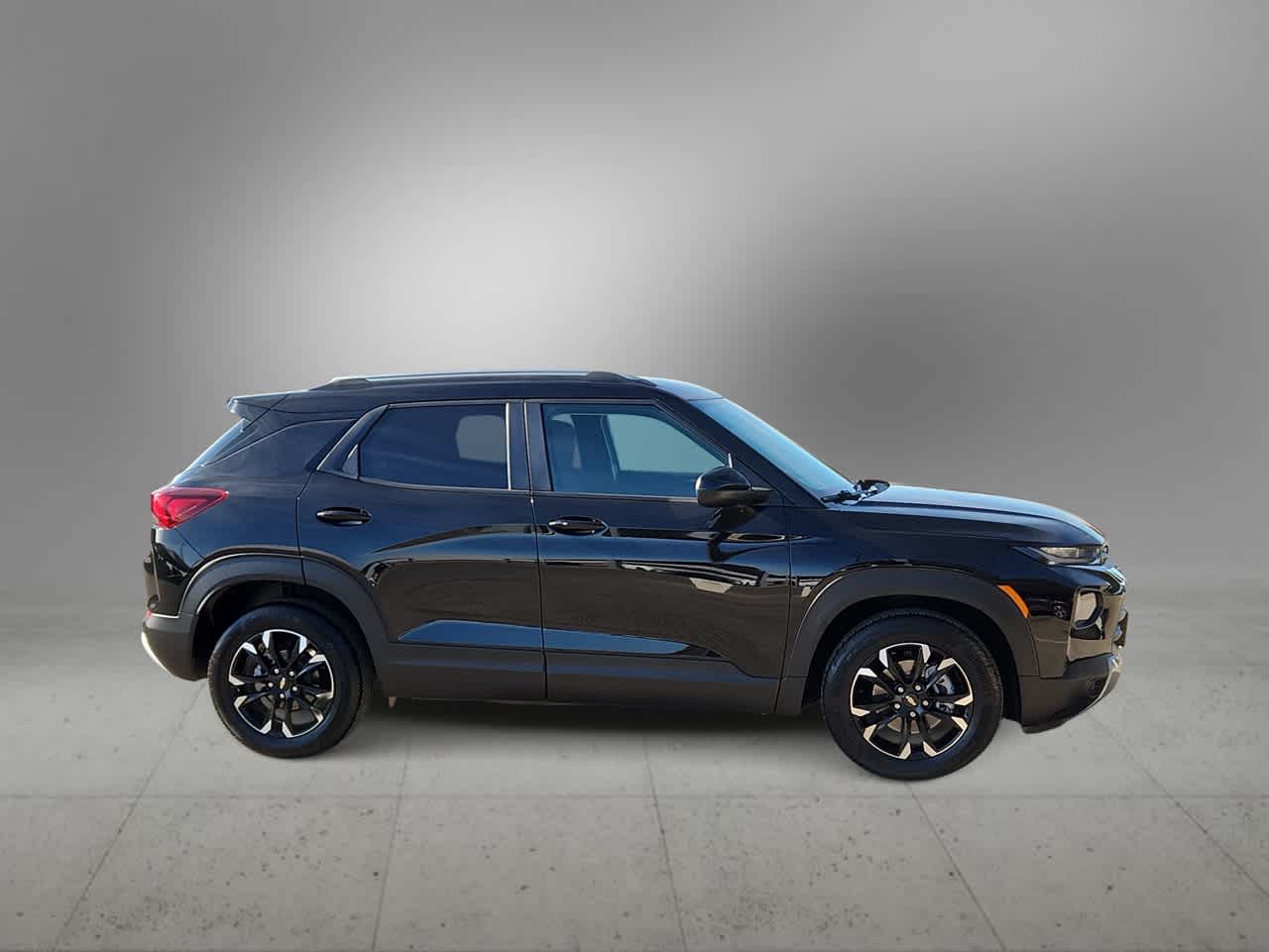 Thumbnail: 2023 Chevrolet TrailBlazer - 9