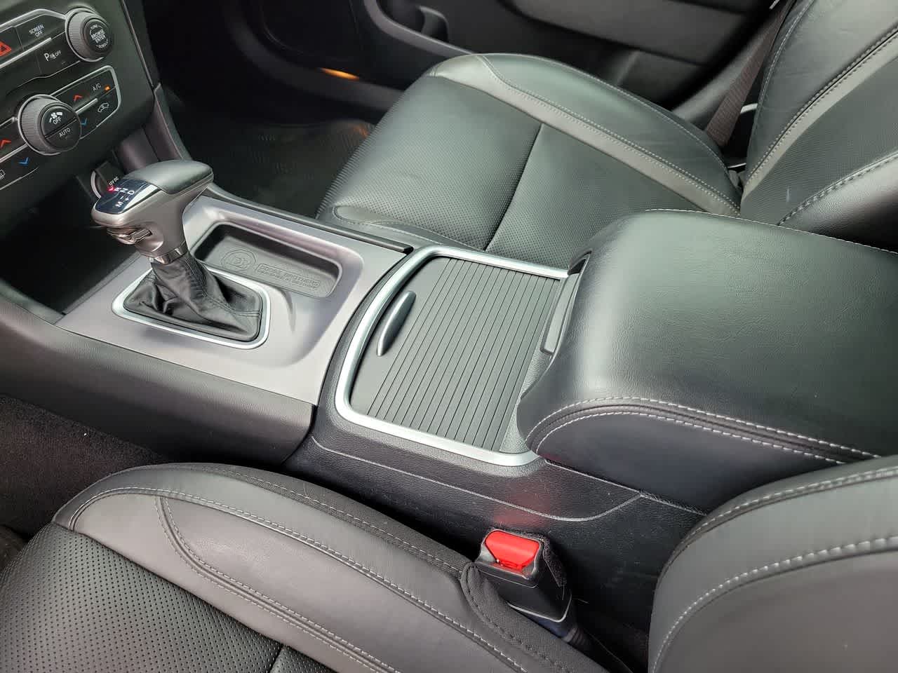 2019 Dodge Charger SXT 24