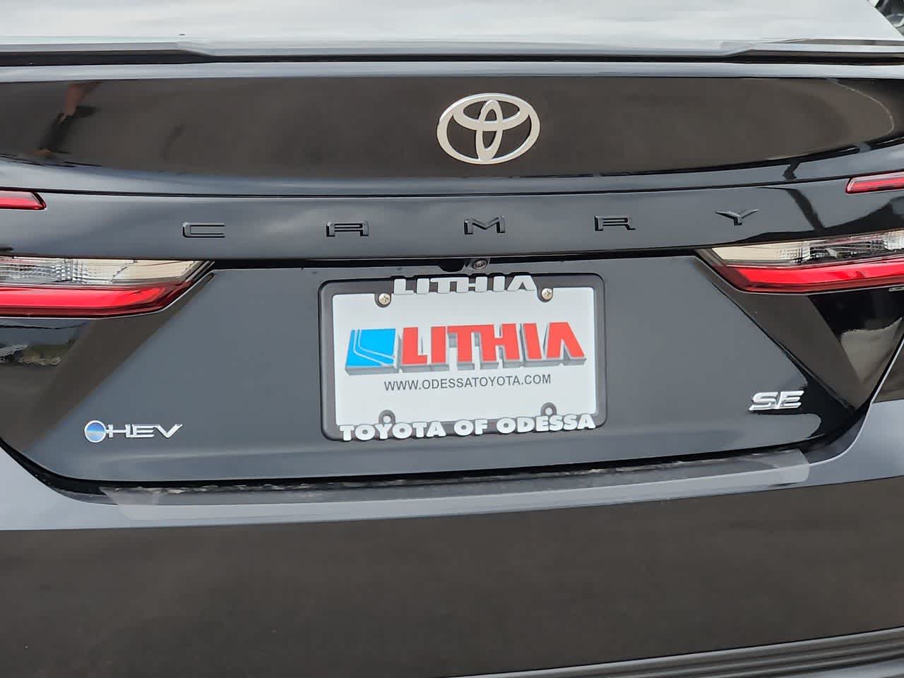 Thumbnail: 2025 Toyota Camry - 11