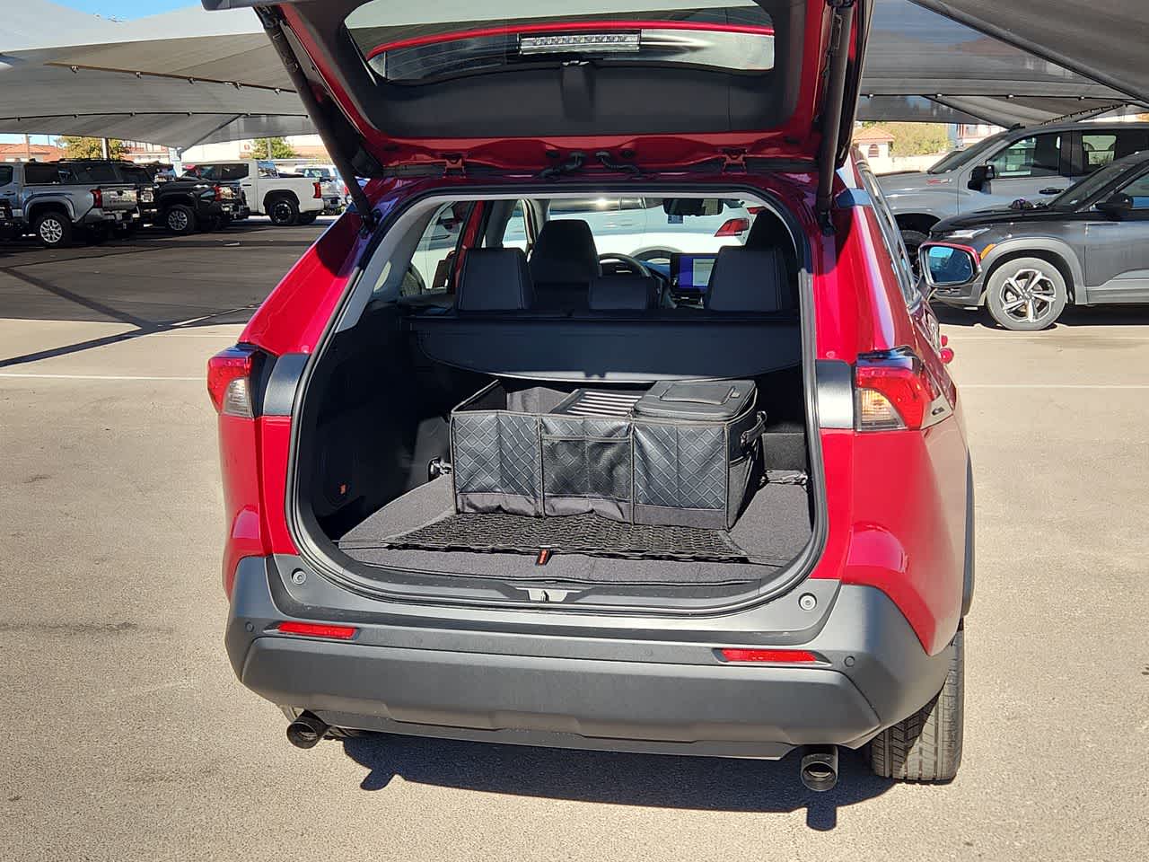 Thumbnail: 2025 Toyota RAV4 - 23