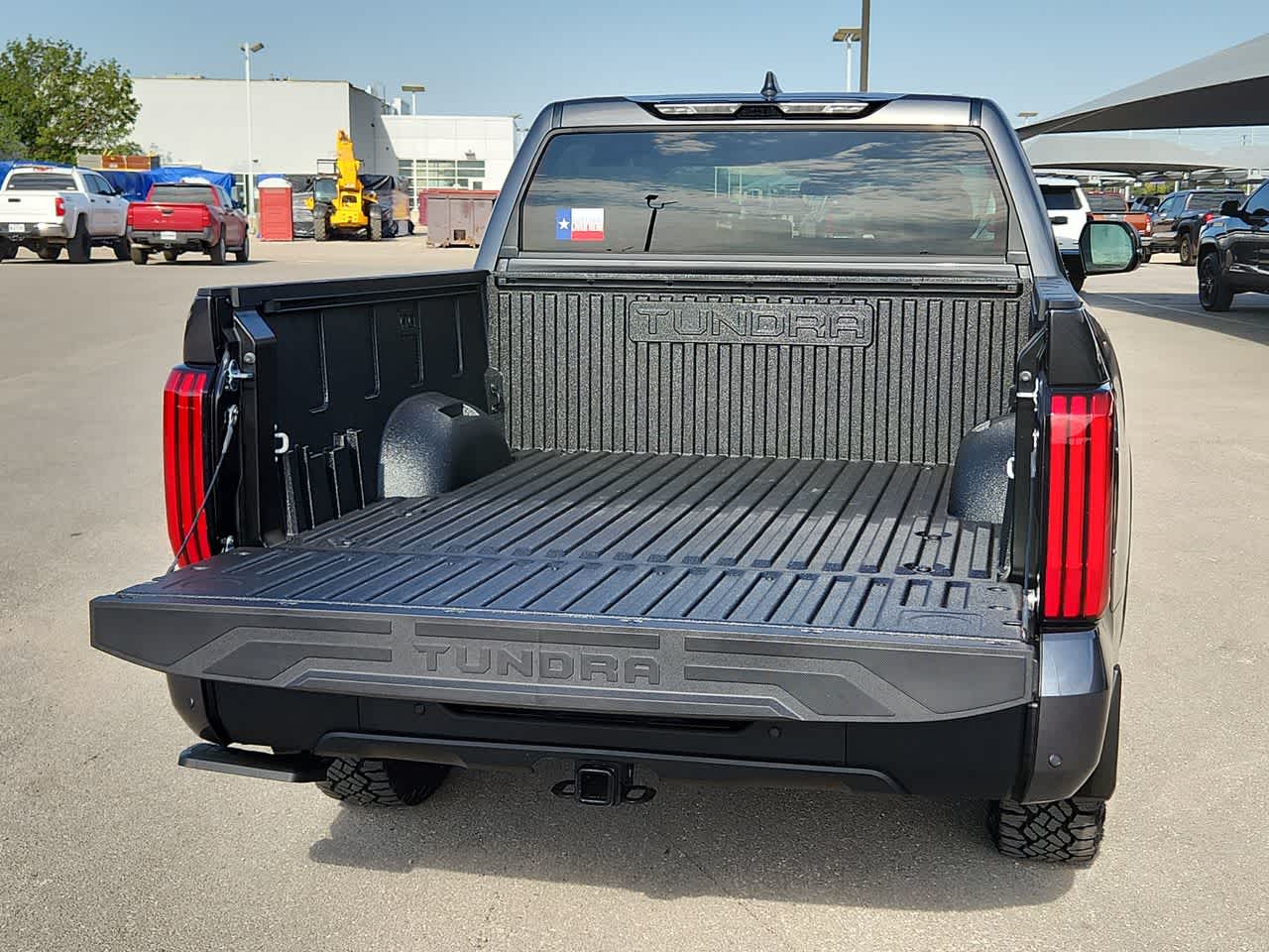 Thumbnail: 2025 Toyota Tundra - 23