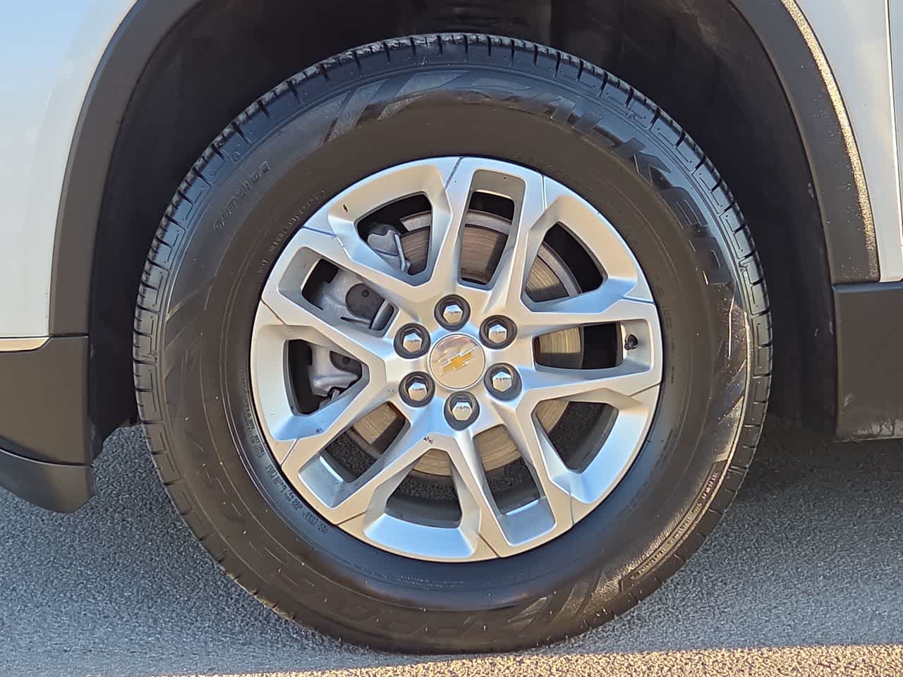 Thumbnail: 2021 Chevrolet Traverse - 12