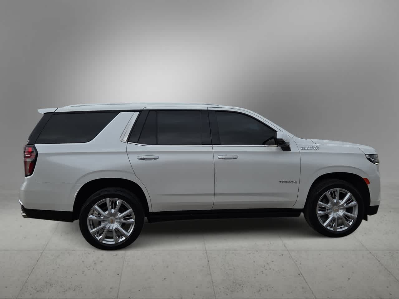 Thumbnail: 2021 Chevrolet Tahoe - 9