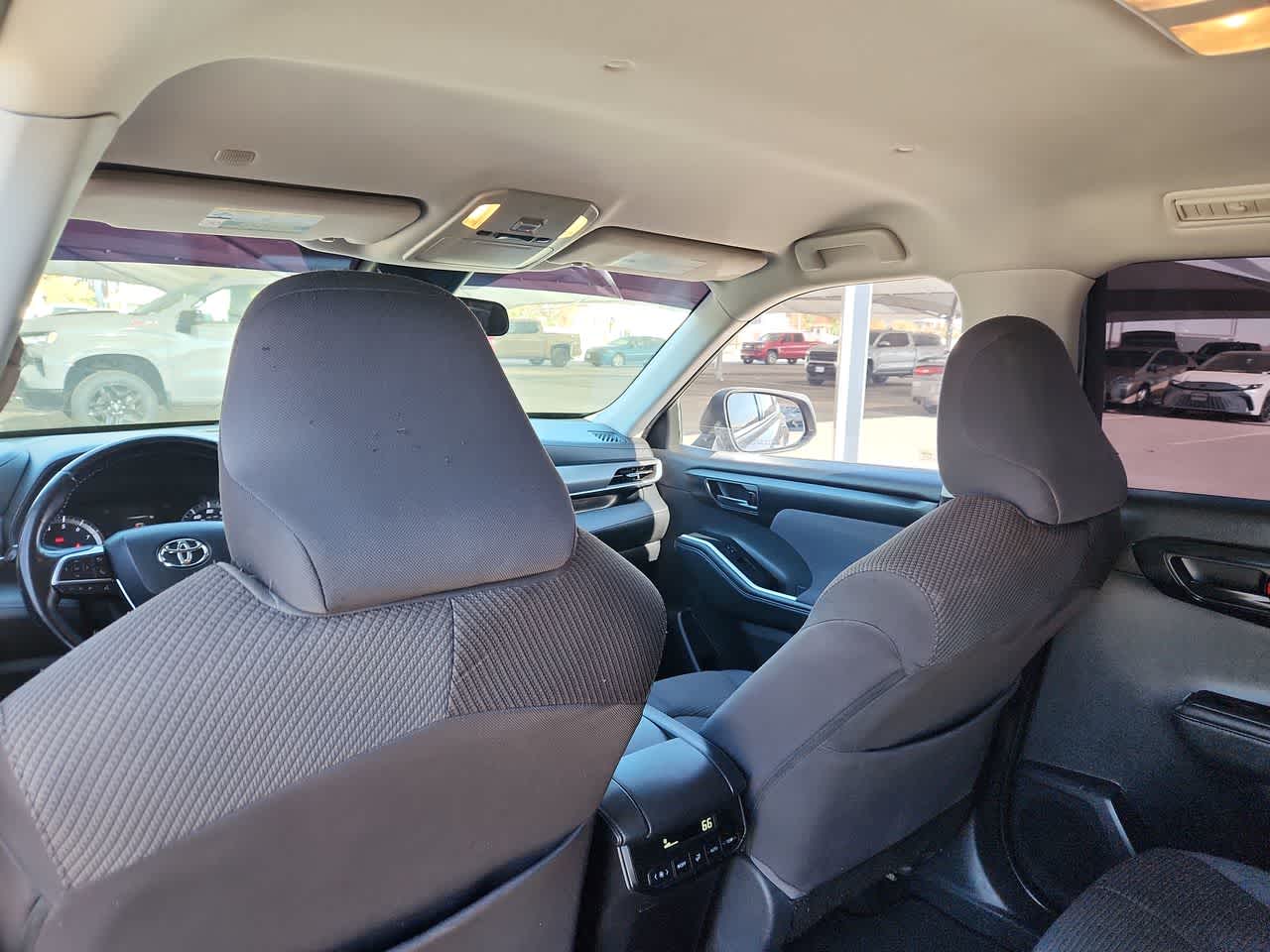 Thumbnail: 2020 Toyota Highlander - 16