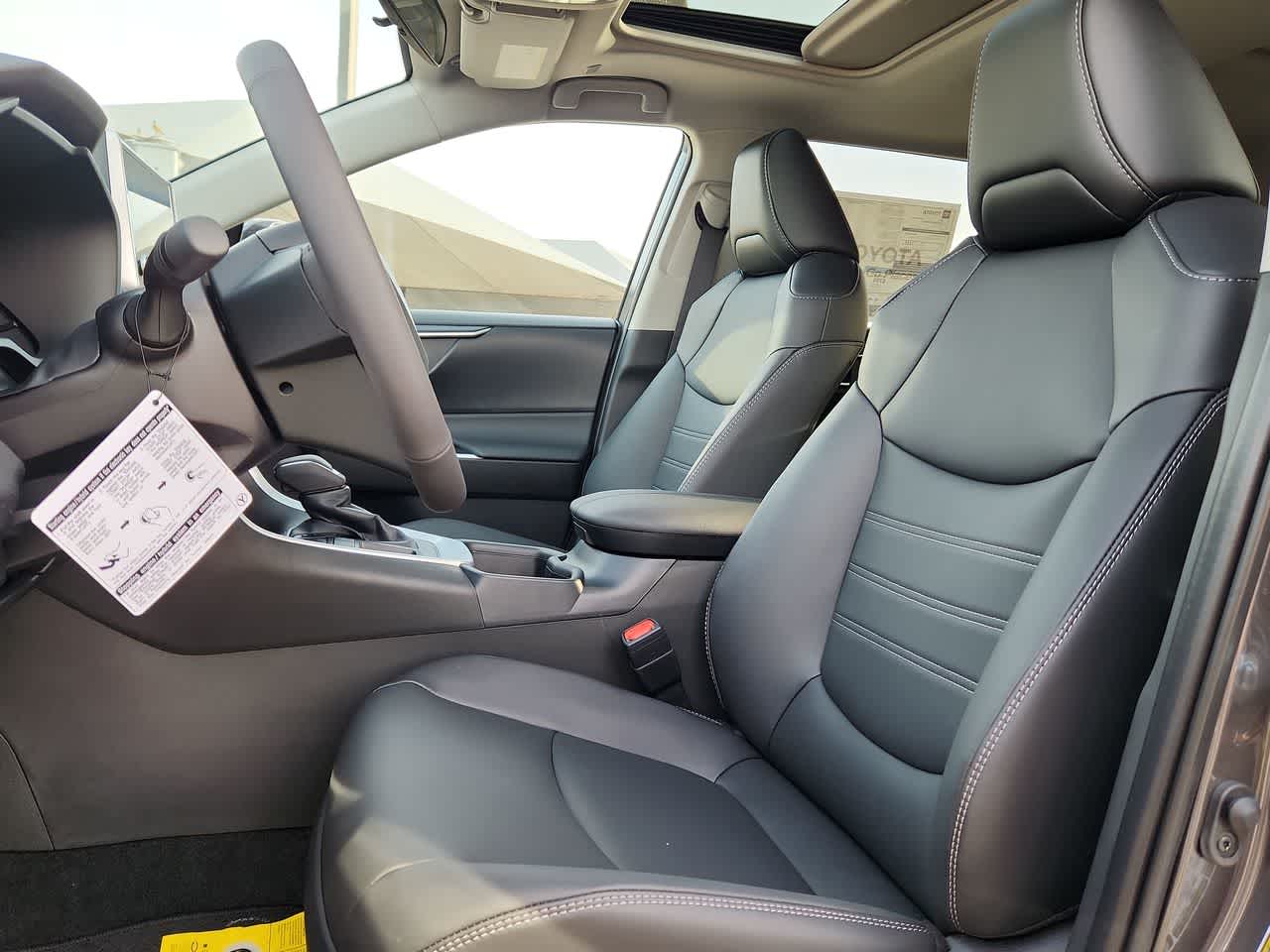 Thumbnail: 2025 Toyota RAV4 - 15