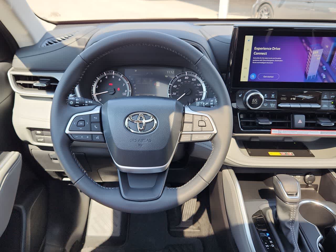 Thumbnail: 2025 Toyota Highlander - 19