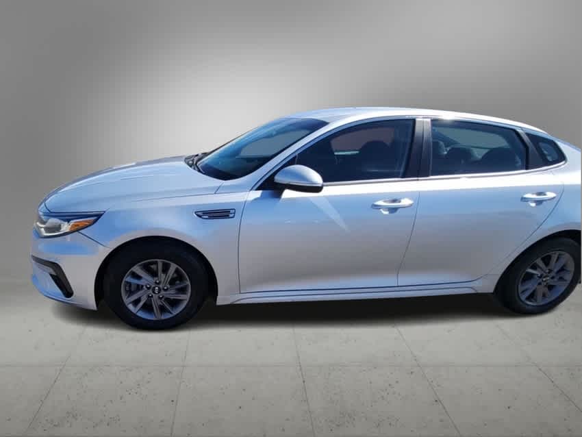 Thumbnail: 2020 Kia Optima - 4