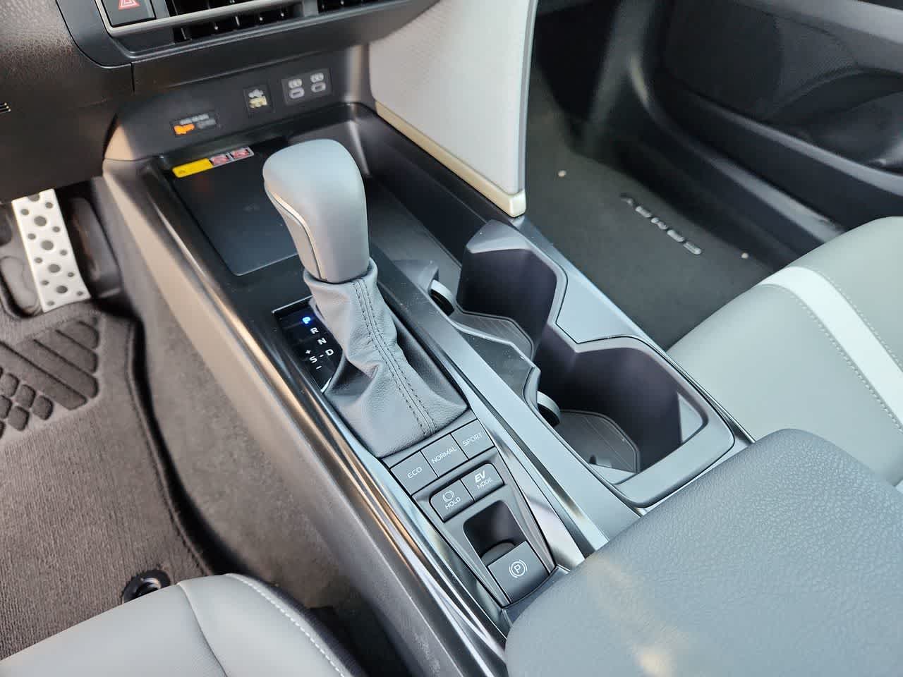 Thumbnail: 2025 Toyota Camry - 21