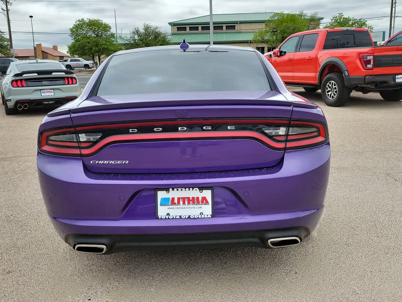 2019 Dodge Charger SXT 13