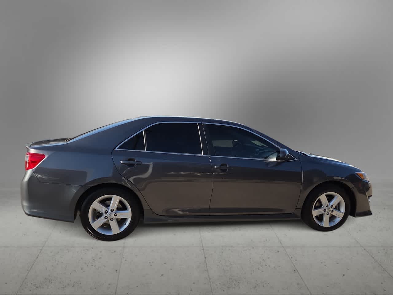 Thumbnail: 2013 Toyota Camry - 9