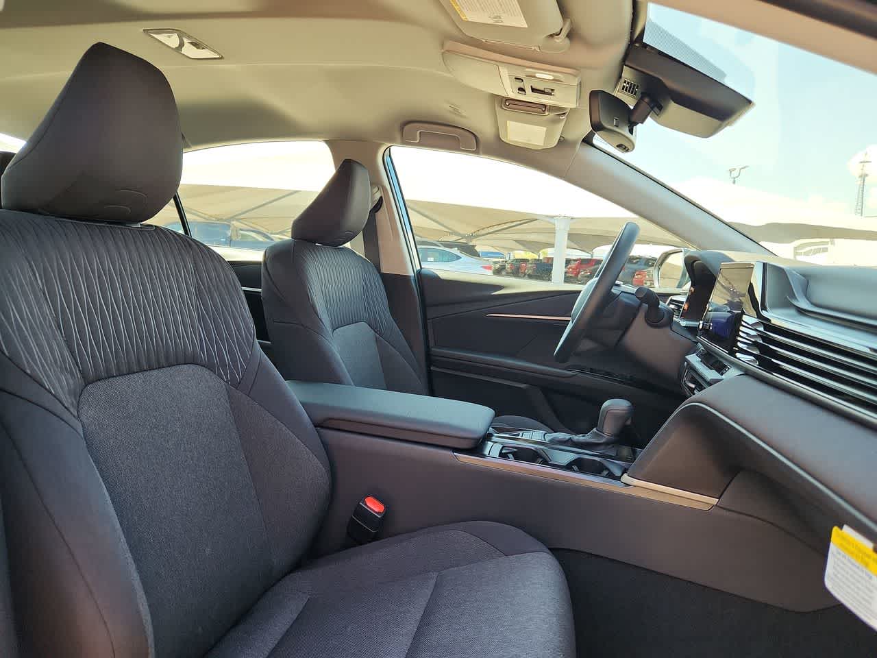 Thumbnail: 2025 Toyota Camry - 18