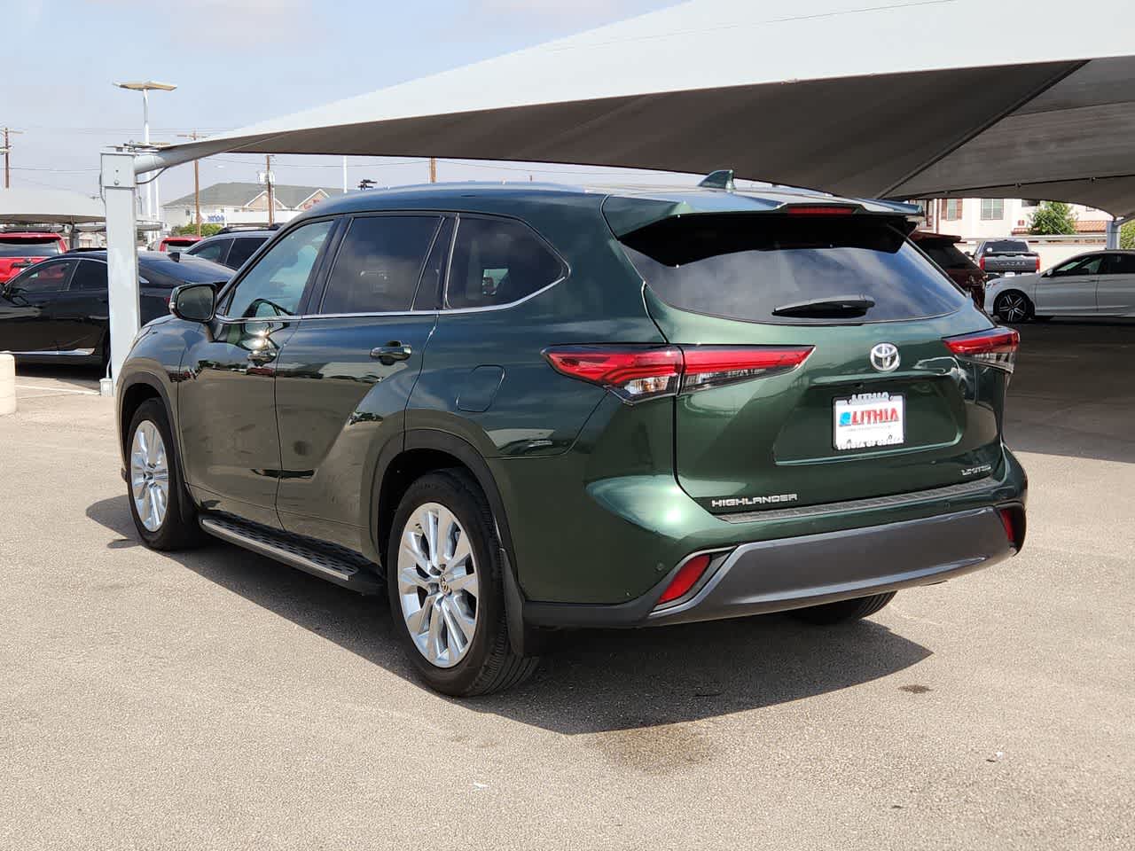 2023 Toyota Highlander Limited 12