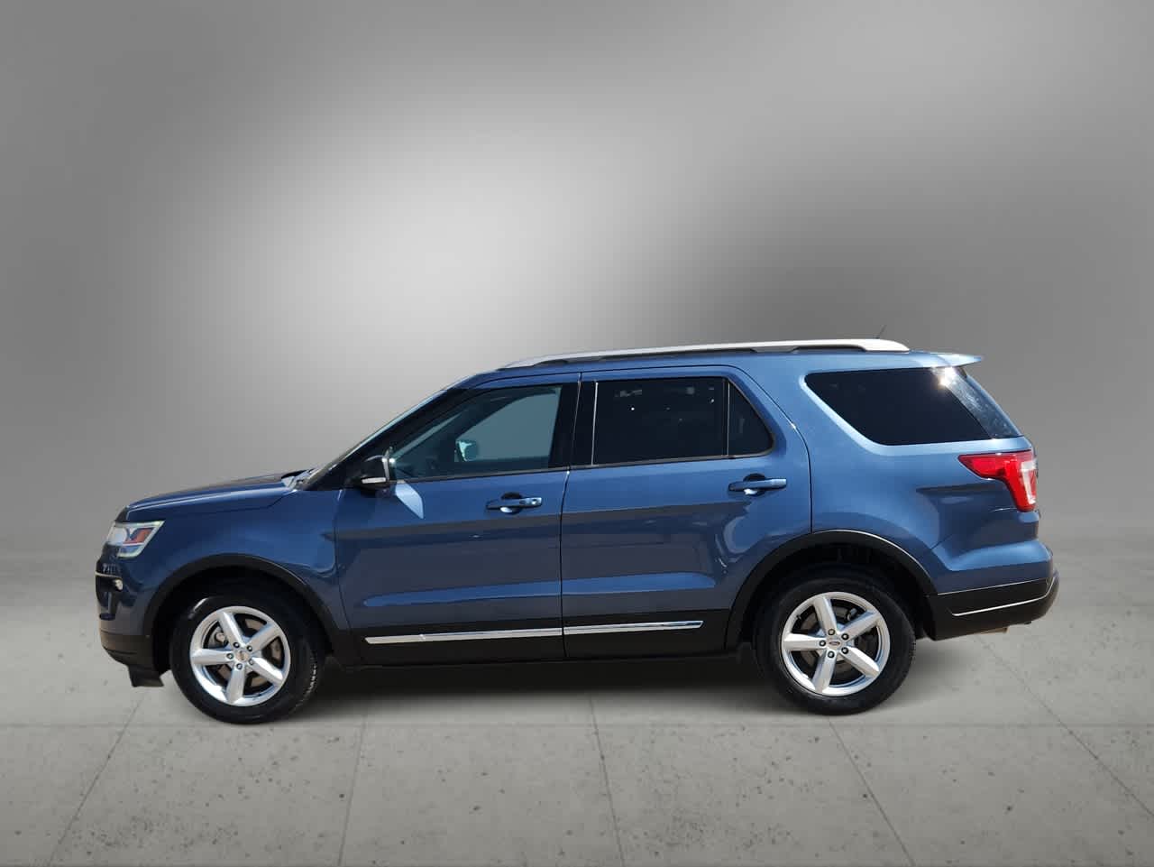 Thumbnail: 2019 Ford Explorer - 5