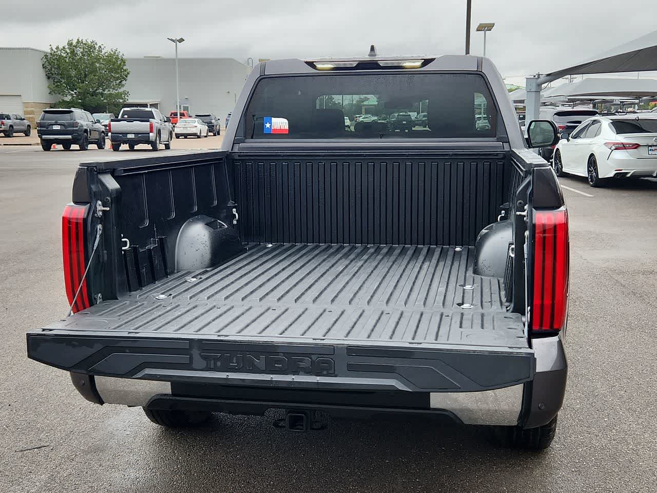 Thumbnail: 2022 Toyota Tundra - 23