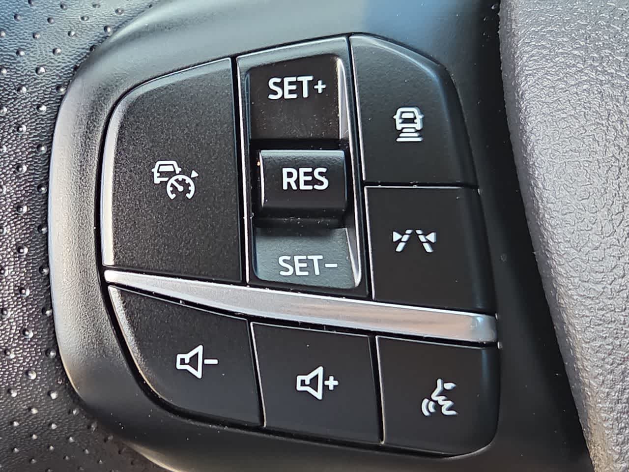 Thumbnail: 2024 Ford Escape - 23