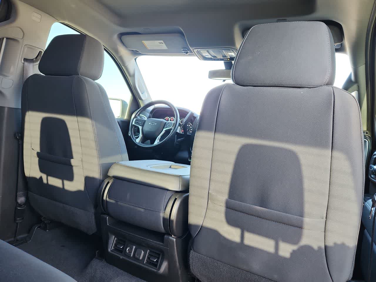 Thumbnail: 2020 Chevrolet Silverado 1500 - 16