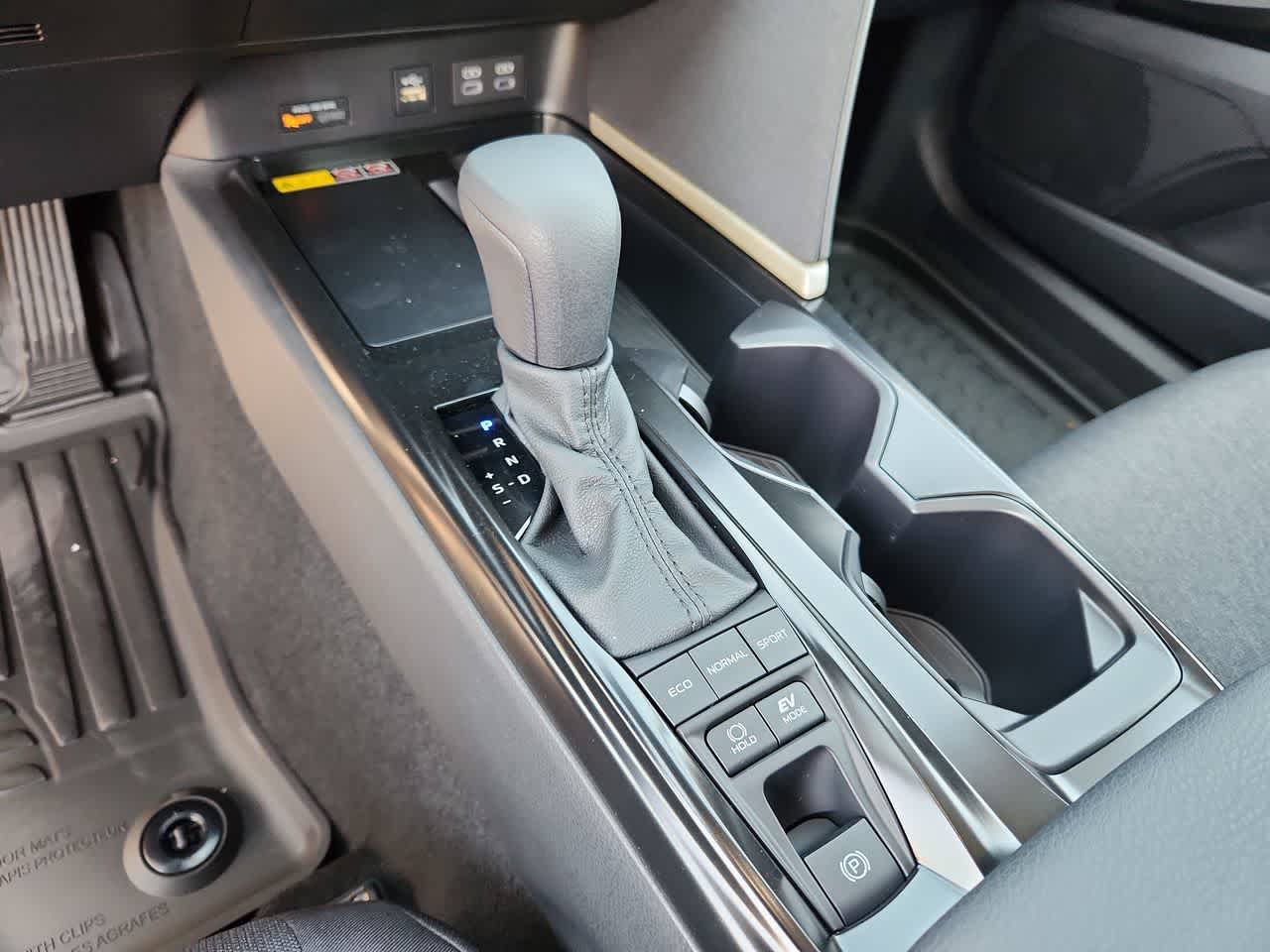 Thumbnail: 2025 Toyota Camry - 21