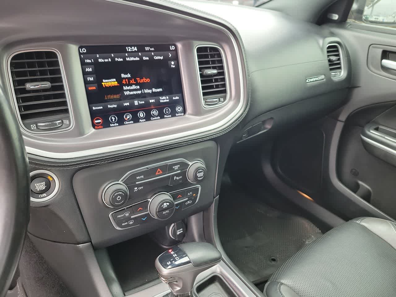 2019 Dodge Charger SXT 29